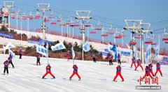 国内外冰雪运动爱好者齐聚山西大同共赴冰雪之约